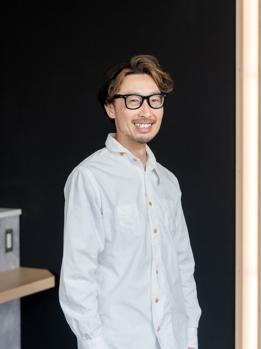 kamiken.galleria 店長 竹内 祥哲