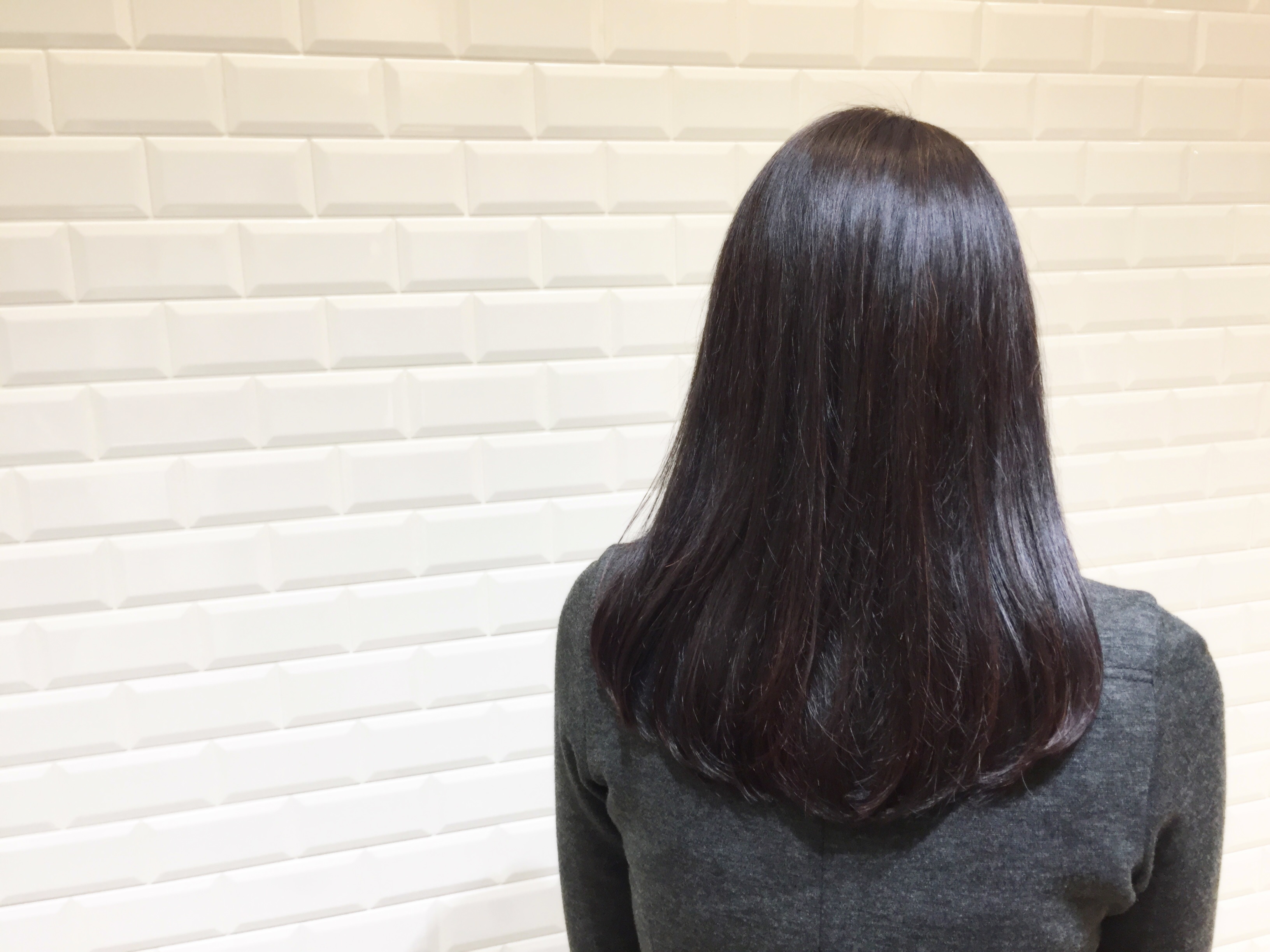 ストレートヘアは奥が深い カラーで魅せる美髪ヘアスタイル 福島市 郡山市の美容室カミケン Kamiken